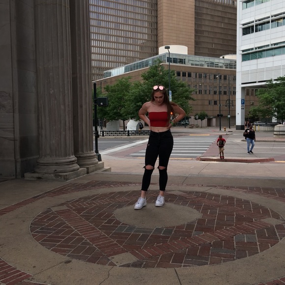 Meet your Posher, Ena - Picture 1 of 1